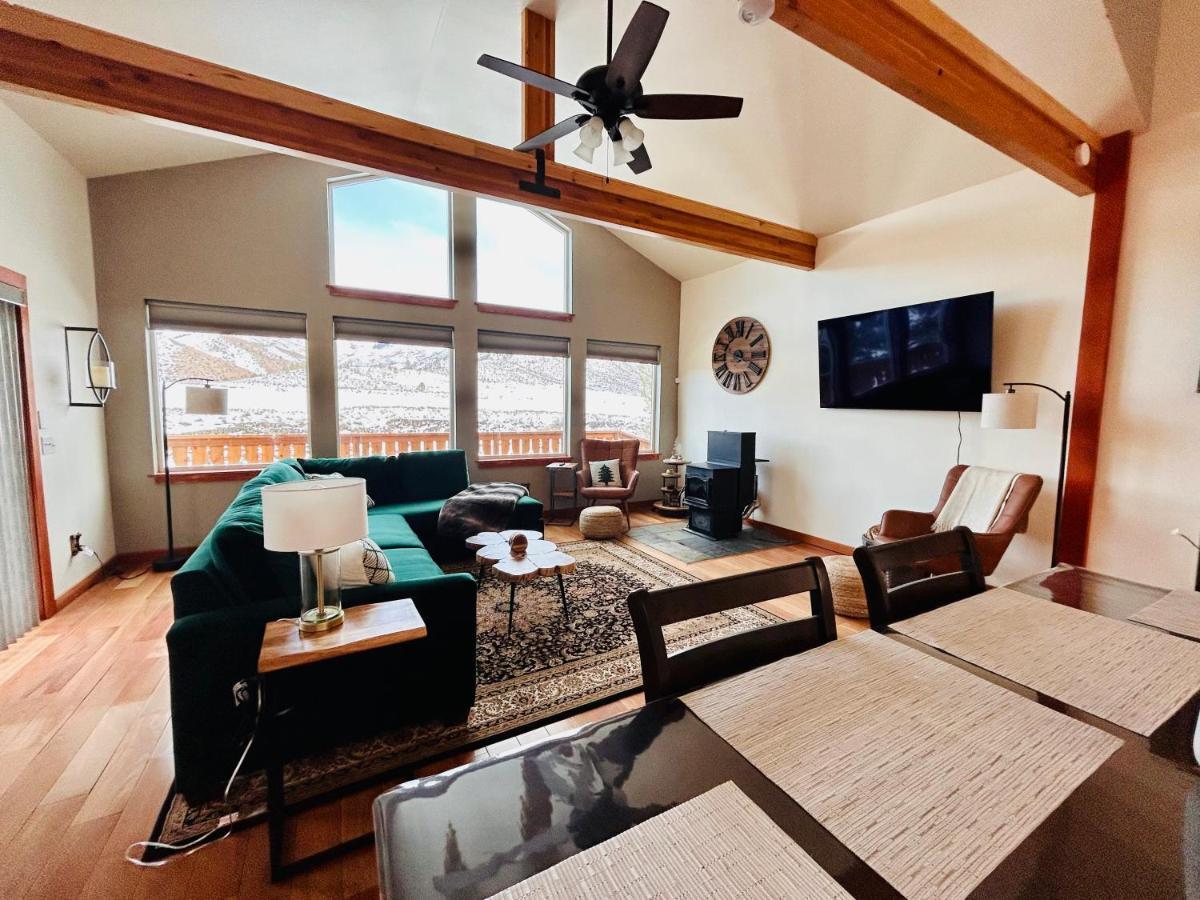 Twin Pines Cabin In Wilderness Ranch On Hwy 21, Amazing Views, 20 Ft Ceilings, Fully Fenced Yard, Pet Friendly, , Go Paddle Boarding At Lucky Peak, Or Snowshoeing In Idaho City And Take In The Hot Springs, Sleeps 10! Boise Buitenkant foto